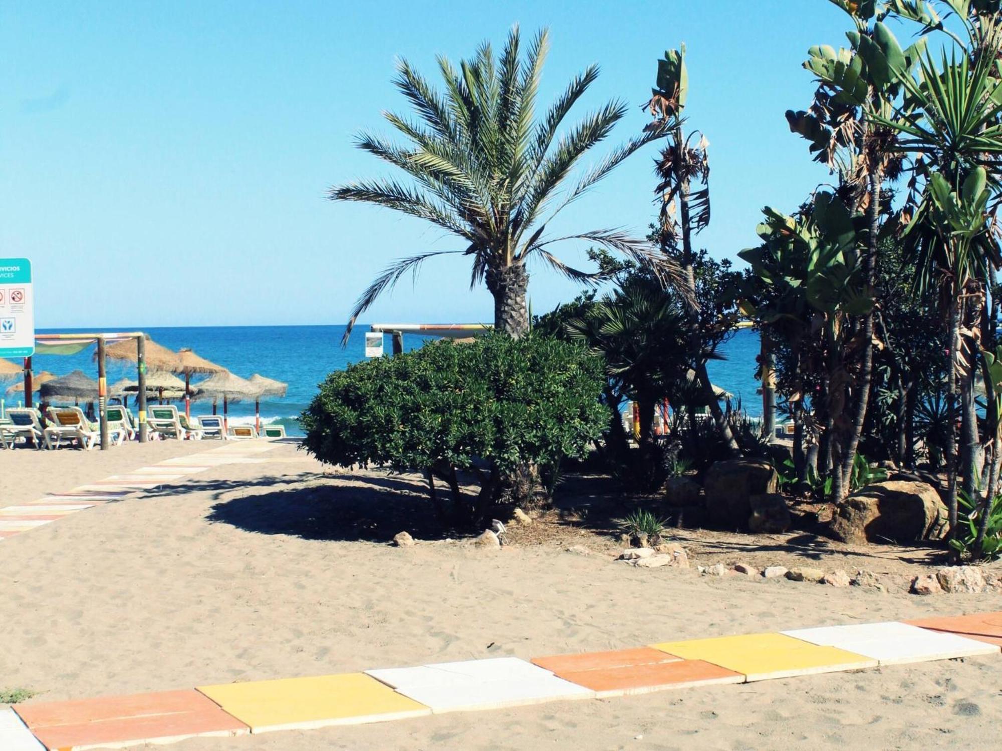 Esplendido Apartamento A Pie De Playa En 토레몰리노스 외부 사진